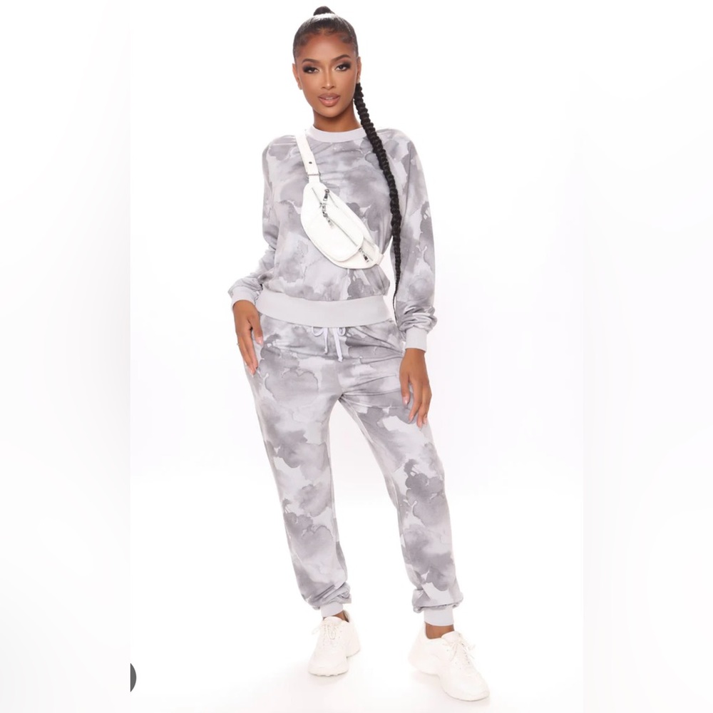 Fleece Pullover and Jogger Set